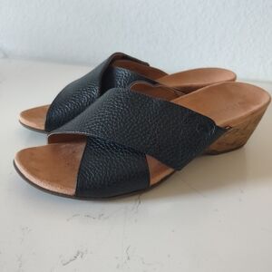 Vionic Leticia Sandals Size 9 Black Wedge Comfort Shoe Pebbled Leather Strap